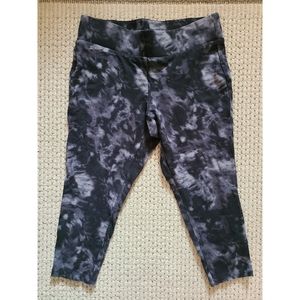 Tie Dye Active Capri Leggings
